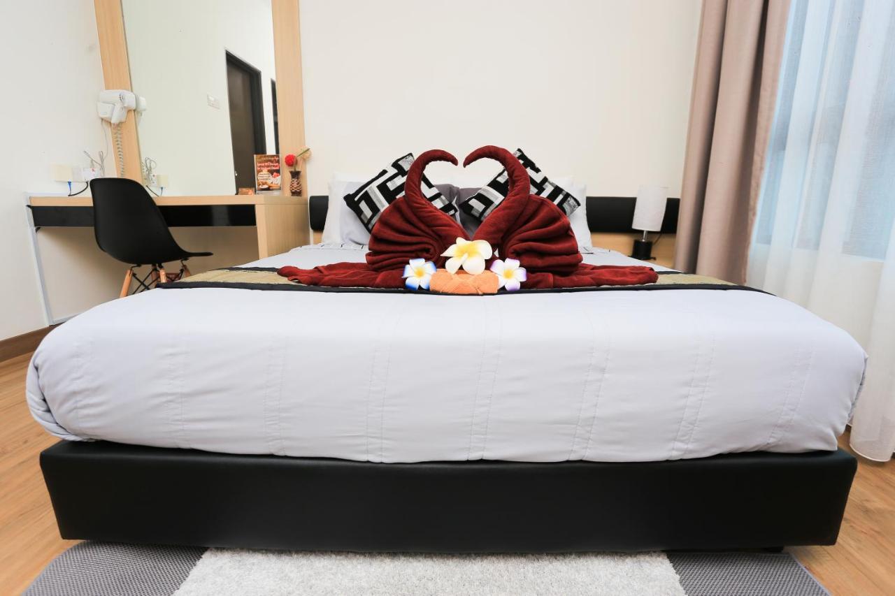 Mlh Deluxe Studio Suites @ Landmark Residence Cheras Bagian luar foto