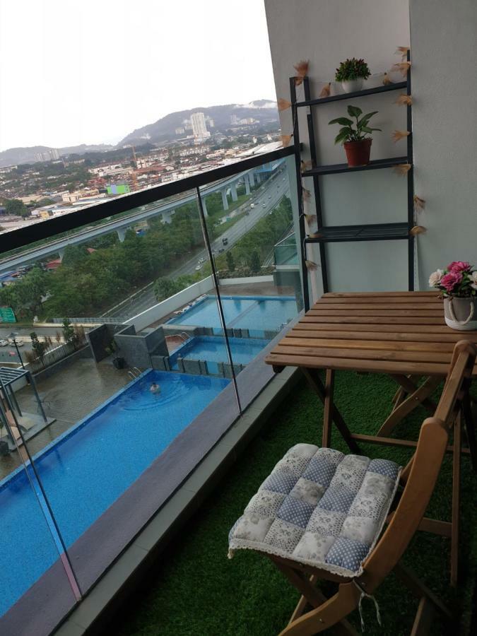 Mlh Deluxe Studio Suites @ Landmark Residence Cheras Bagian luar foto