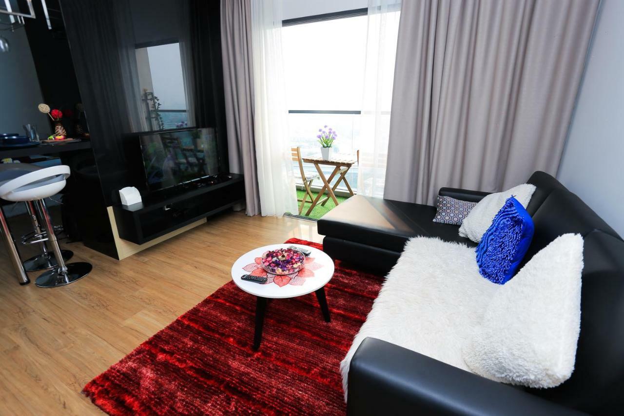 Mlh Deluxe Studio Suites @ Landmark Residence Cheras Bagian luar foto